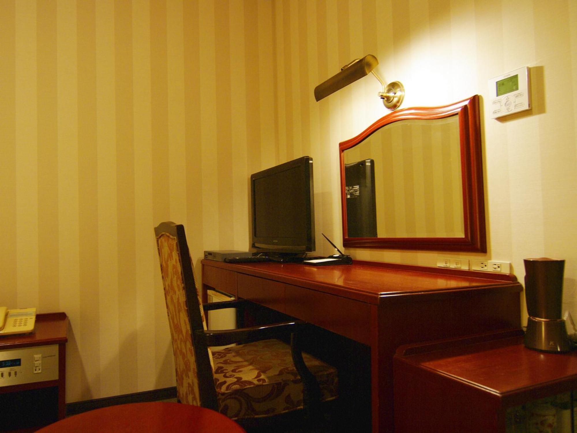 Tsukubanoyu Urban Hotel Værelse billede